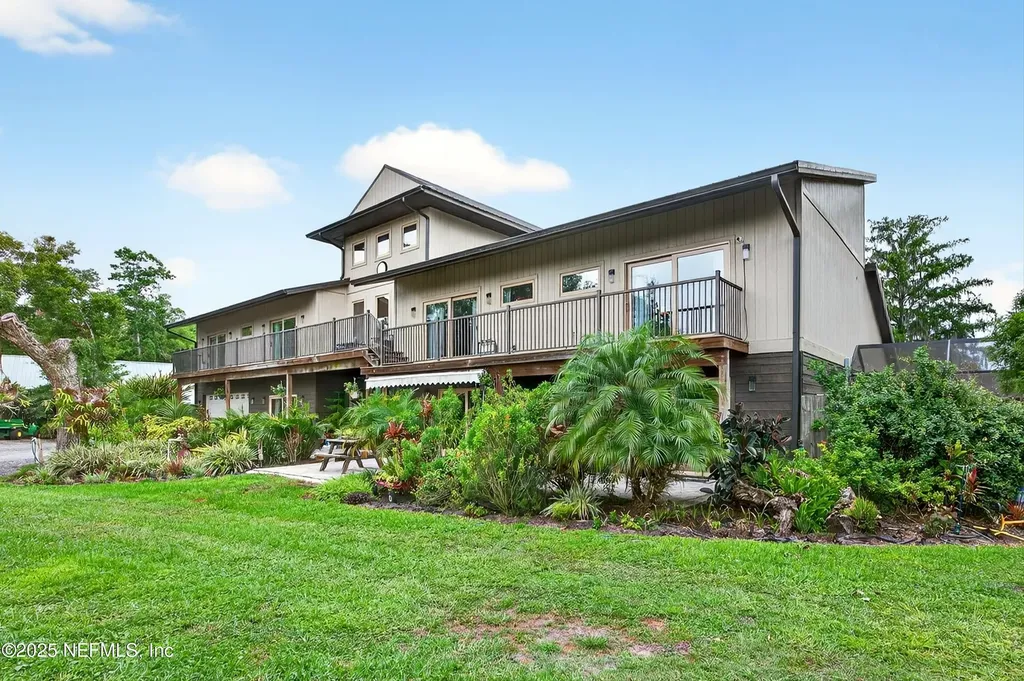 153 Sunny Lane Pomona Park FL 32181