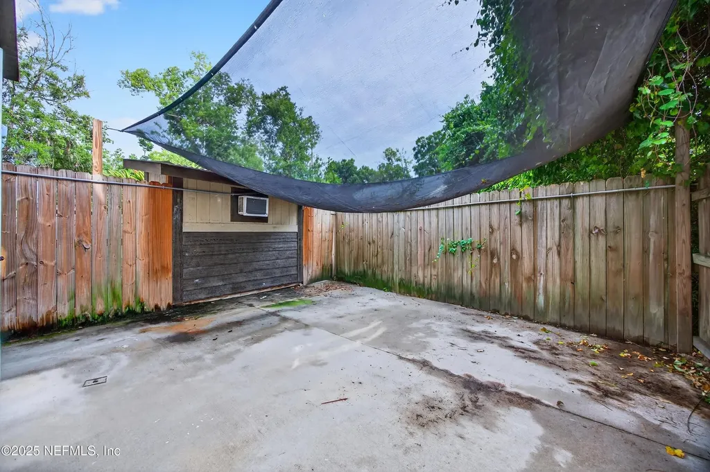 153 Sunny Lane Pomona Park FL 32181