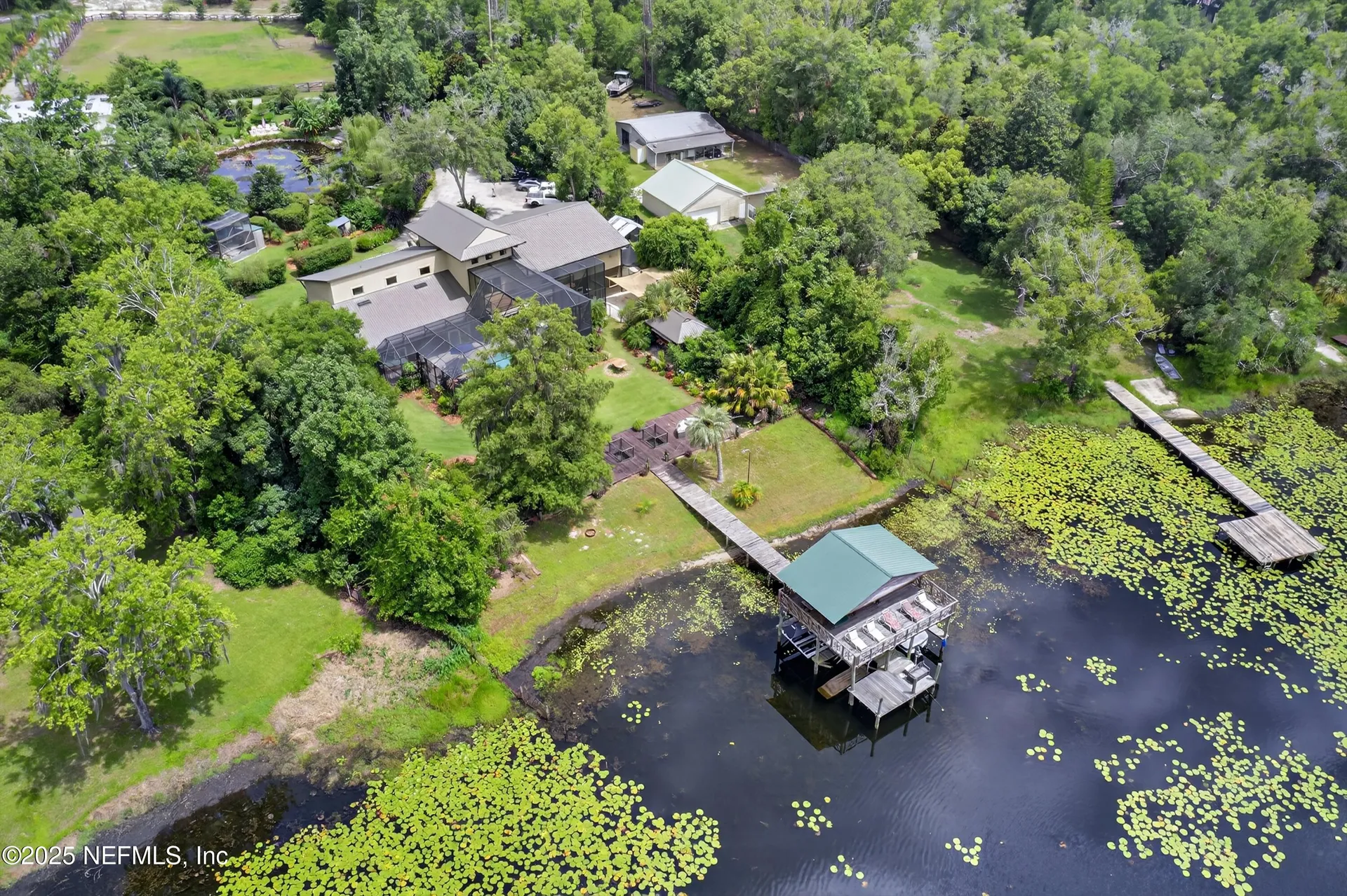 153 Sunny Lane Pomona Park FL 32181
