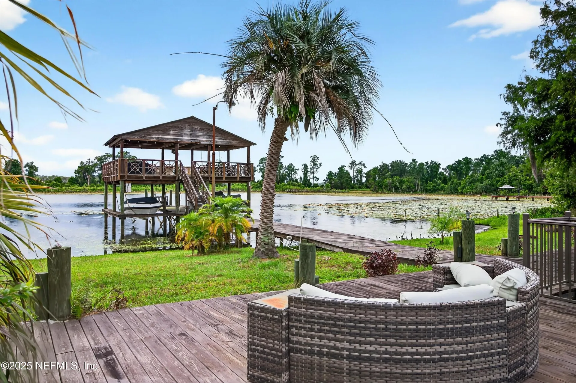 153 Sunny Lane Pomona Park FL 32181