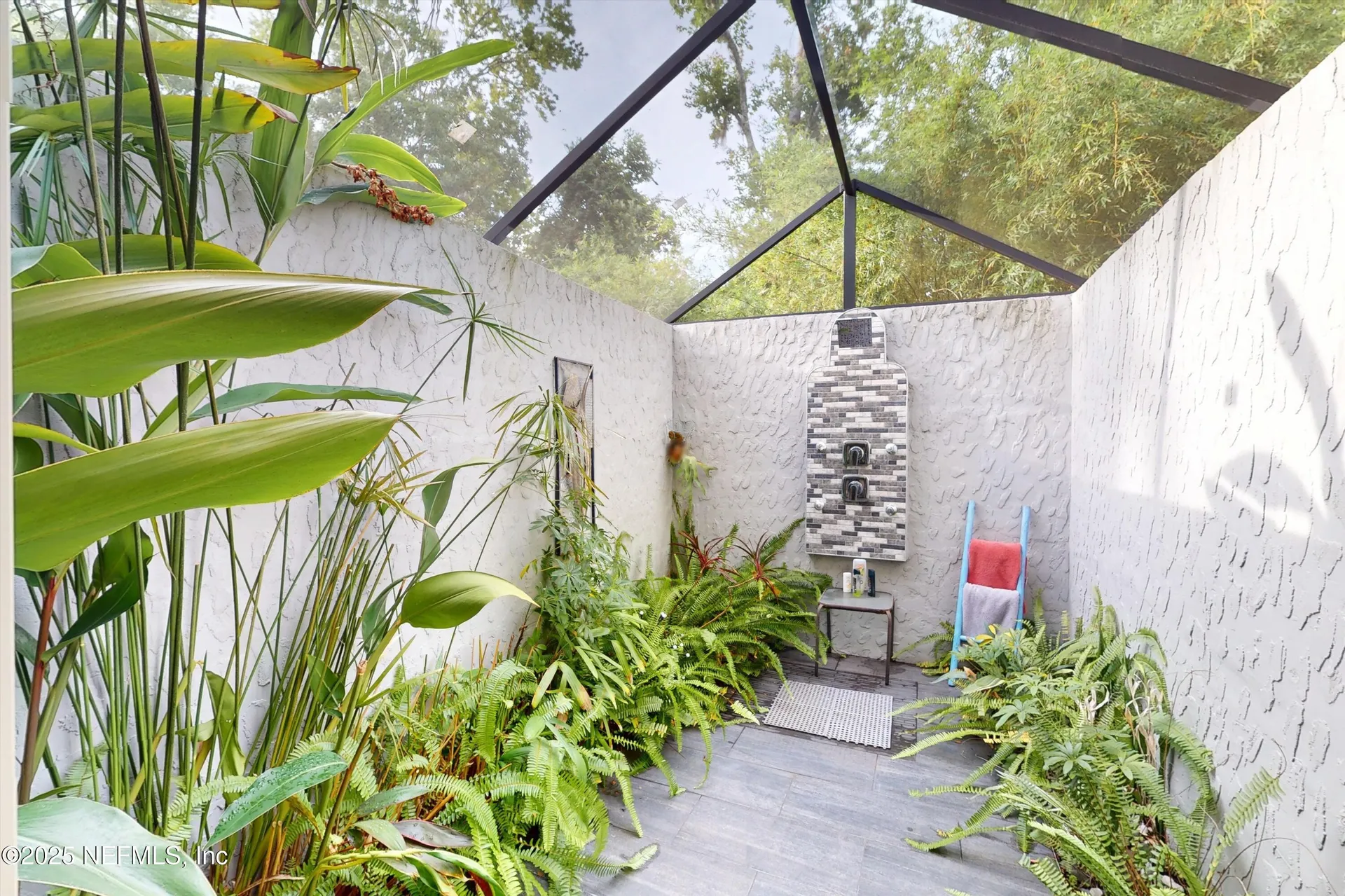 153 Sunny Lane Pomona Park FL 32181