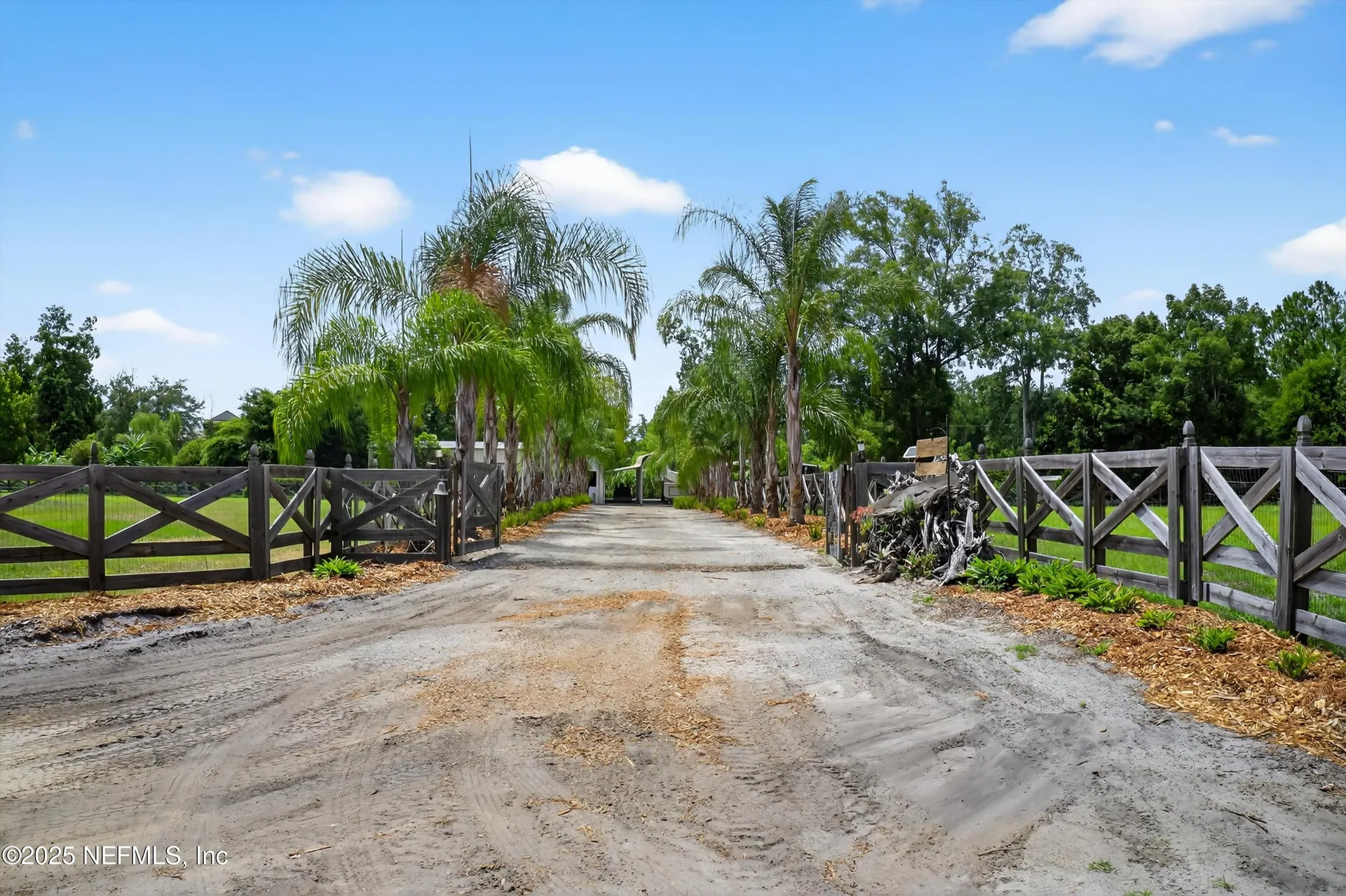 153 Sunny Lane Pomona Park FL 32181