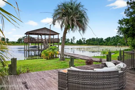 153 Sunny Lane Pomona Park FL 32181