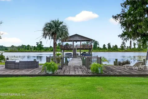 153 Sunny Lane Pomona Park FL 32181