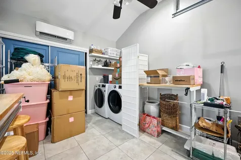 4343 Redwood Avenue Jacksonville FL 32207