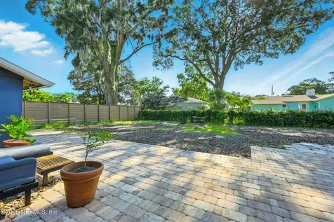 4343 Redwood Avenue Jacksonville FL 32207