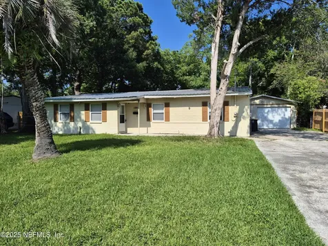 1261 Peacefield Drive Jacksonville FL 32205