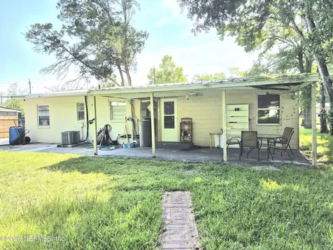 1261 Peacefield Drive Jacksonville FL 32205