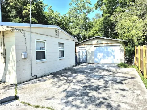 1261 Peacefield Drive Jacksonville FL 32205