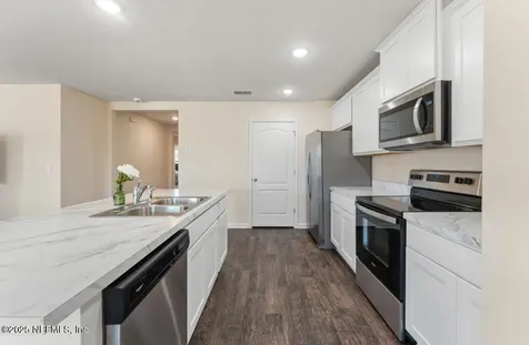 2424 Falling Star Lane Green Cove Springs FL 32043
