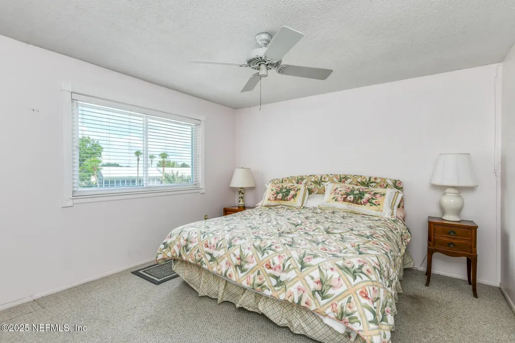 222 River Bend Place Welaka FL 32193
