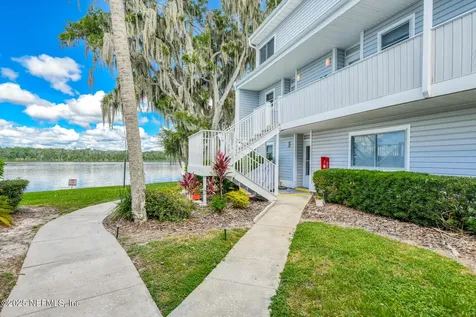 222 River Bend Place Welaka FL 32193