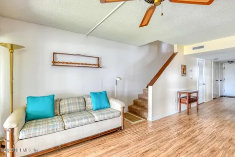 222 River Bend Place Welaka FL 32193