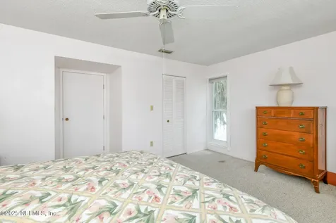 222 River Bend Place Welaka FL 32193