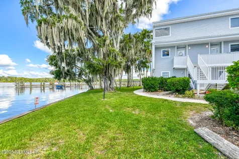 222 River Bend Place Welaka FL 32193