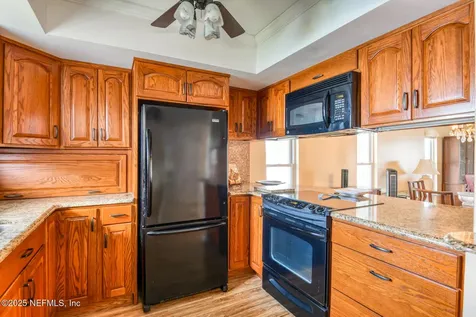 222 River Bend Place Welaka FL 32193