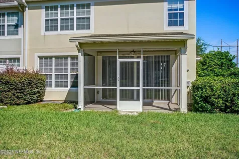 6500 White Flower Court Jacksonville FL 32258