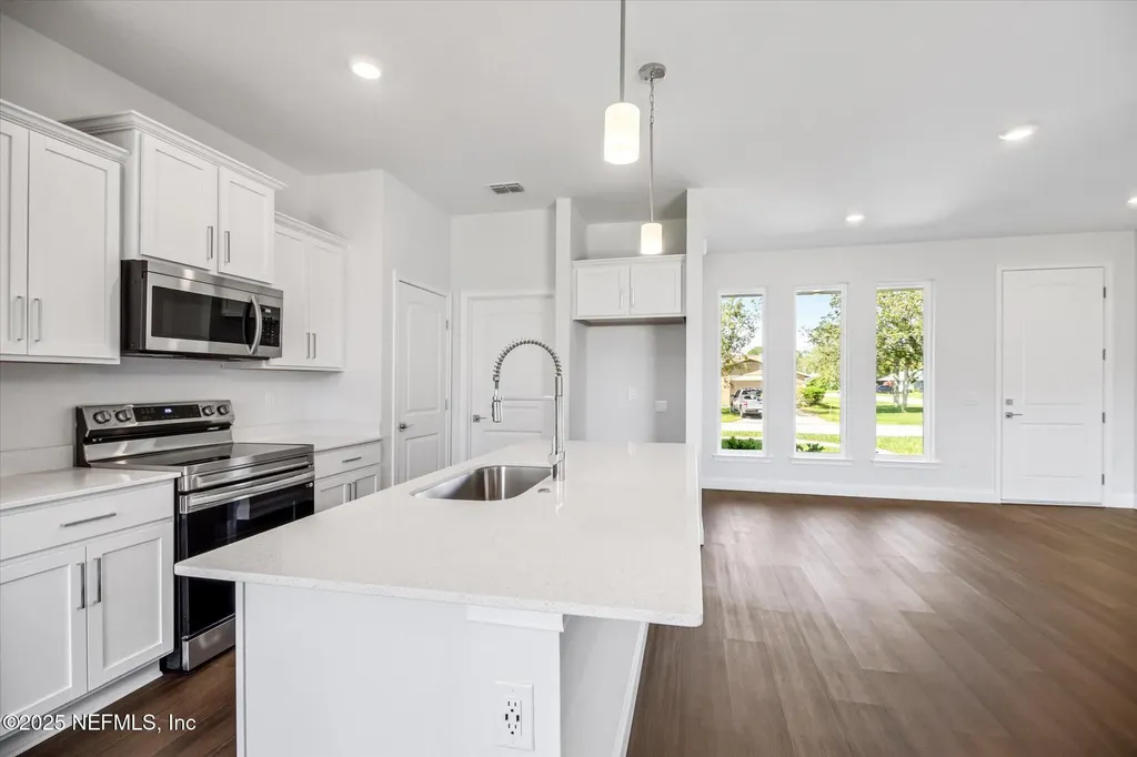 52 Pershing Lane Palm Coast FL 32164