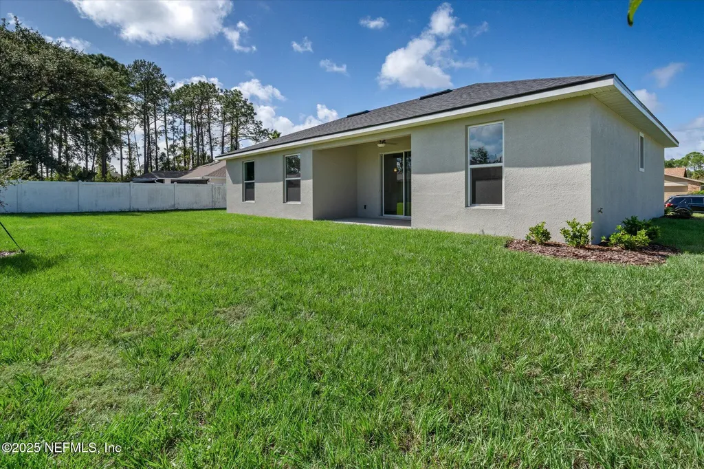 52 Pershing Lane Palm Coast FL 32164