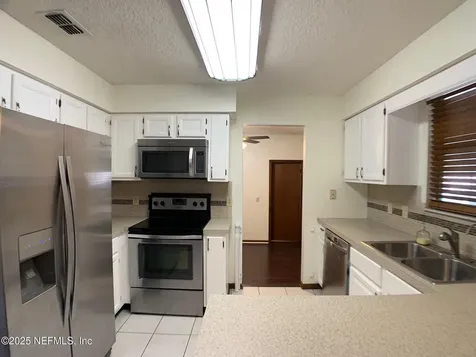 7931 Dwyer Drive Jacksonville FL 32244