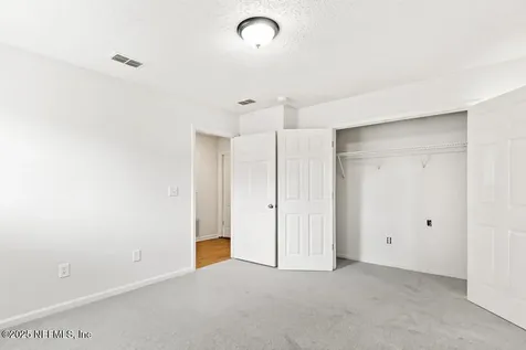 2080 W 19th Street Jacksonville FL 32209