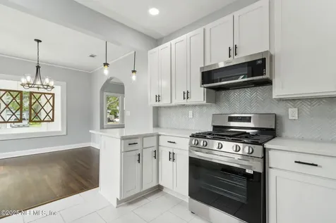 4613 Ramona Boulevard Jacksonville FL 32205