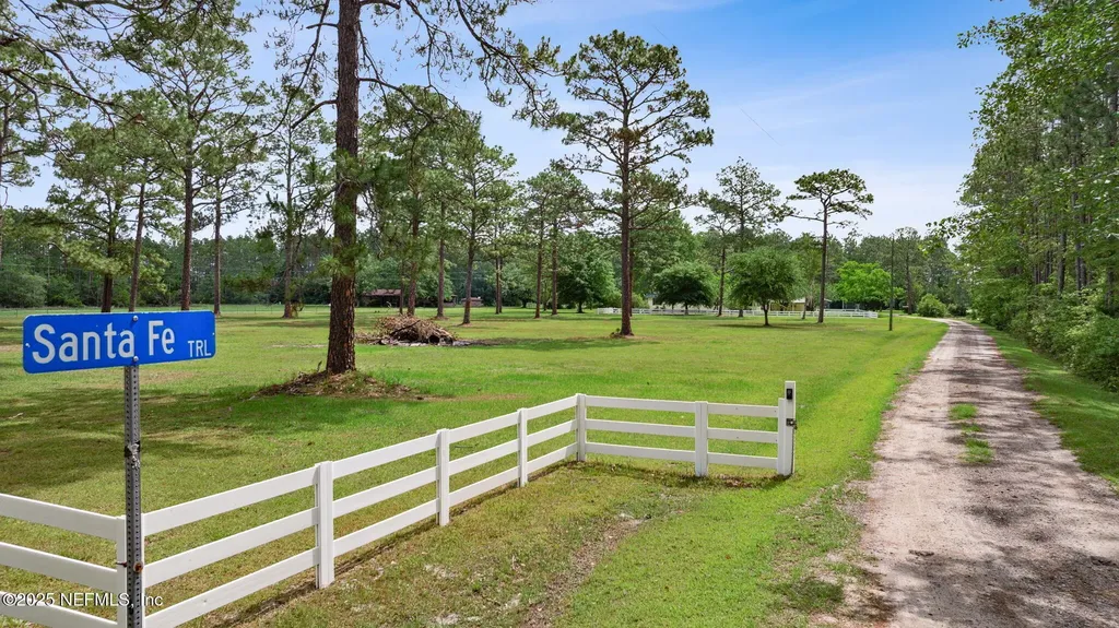 2889 Santa Fe Trail Hilliard FL 32046
