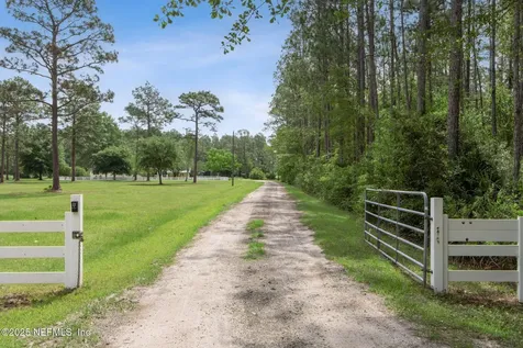 2889 Santa Fe Trail Hilliard FL 32046