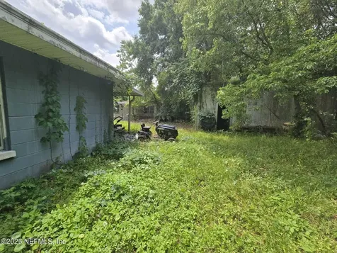 1262 Peacefield Drive Jacksonville FL 32205