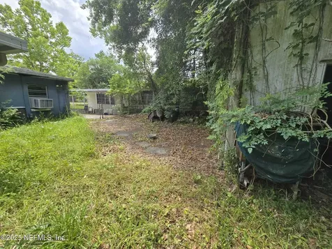 1262 Peacefield Drive Jacksonville FL 32205