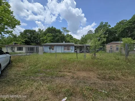 1262 Peacefield Drive Jacksonville FL 32205