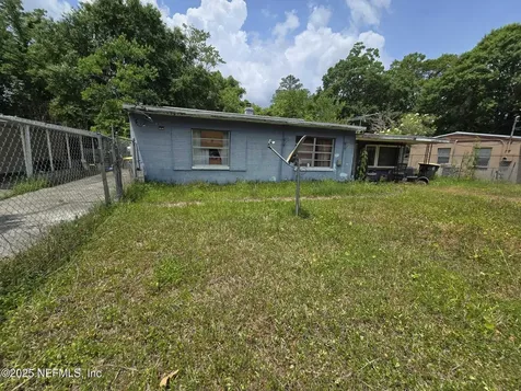 1262 Peacefield Drive Jacksonville FL 32205