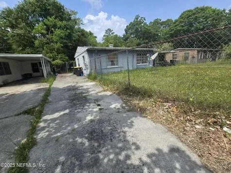 1262 Peacefield Drive Jacksonville FL 32205