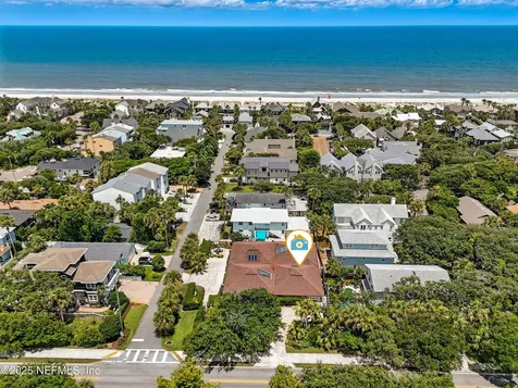 1679 Seminole Road Atlantic Beach FL 32233