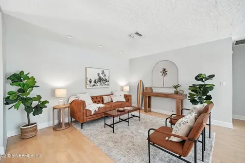 1679 Seminole Road Atlantic Beach FL 32233
