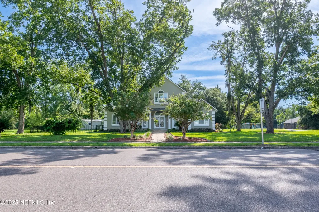 10215 N Glen Avenue Glen St. Mary FL 32040