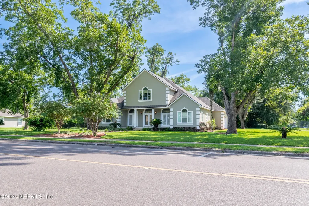 10215 N Glen Avenue Glen St. Mary FL 32040