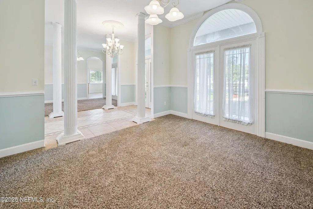 10215 N Glen Avenue Glen St. Mary FL 32040