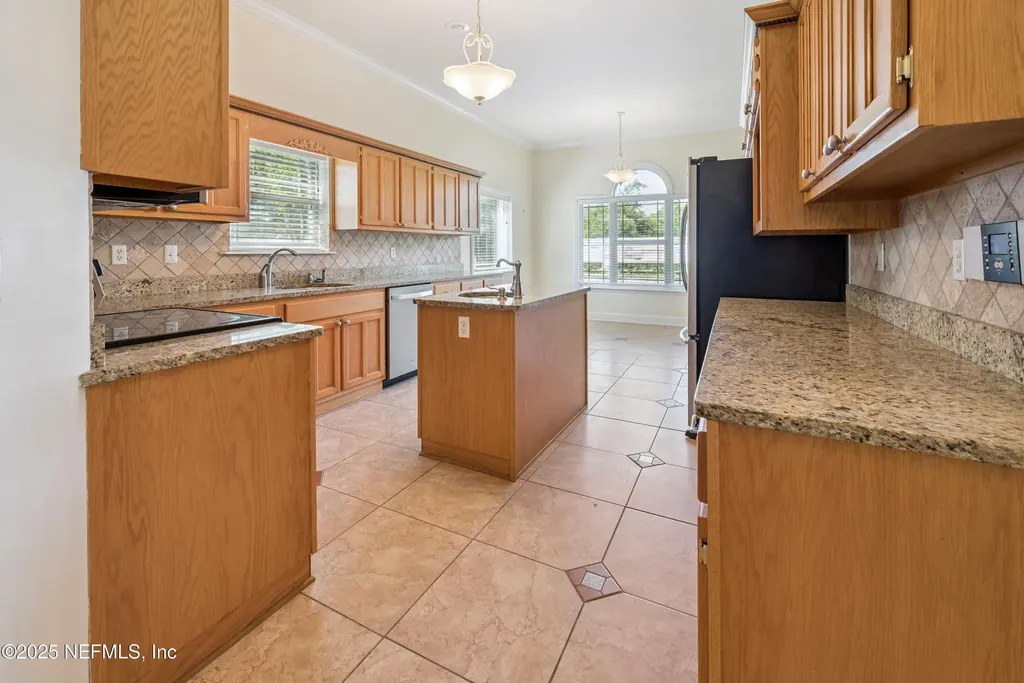 10215 N Glen Avenue Glen St. Mary FL 32040