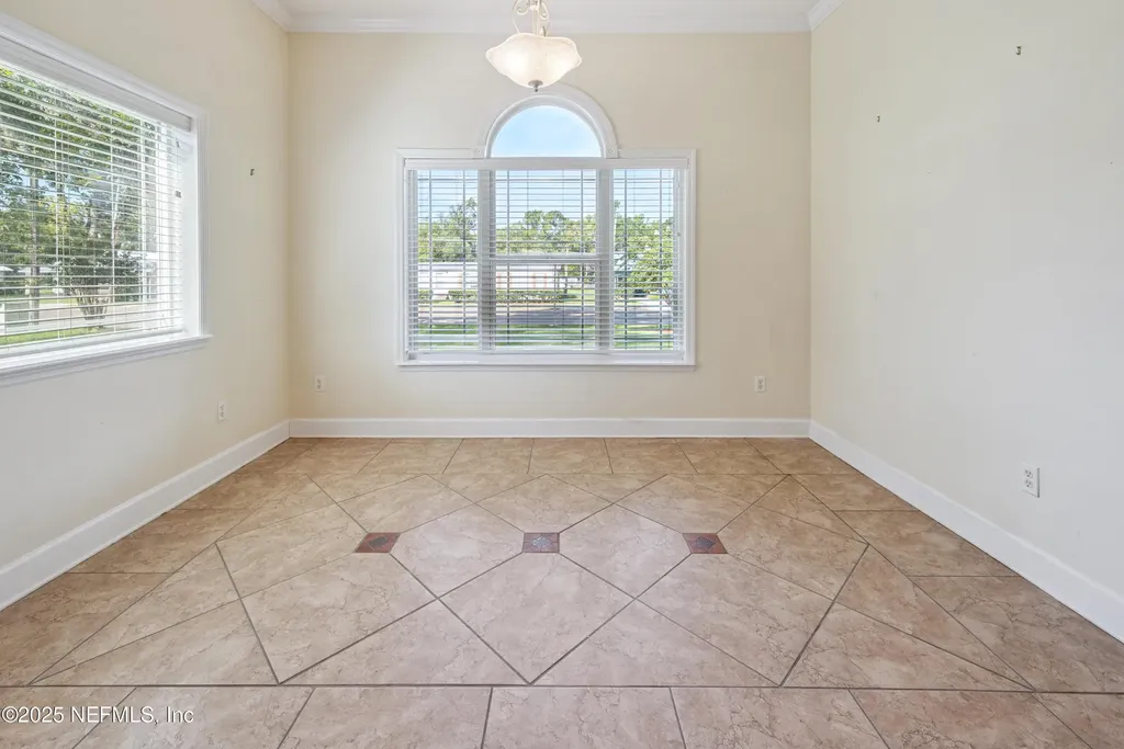 10215 N Glen Avenue Glen St. Mary FL 32040