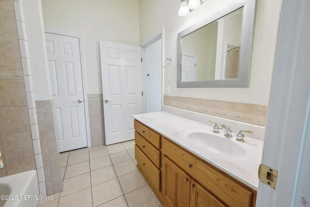 10215 N Glen Avenue Glen St. Mary FL 32040