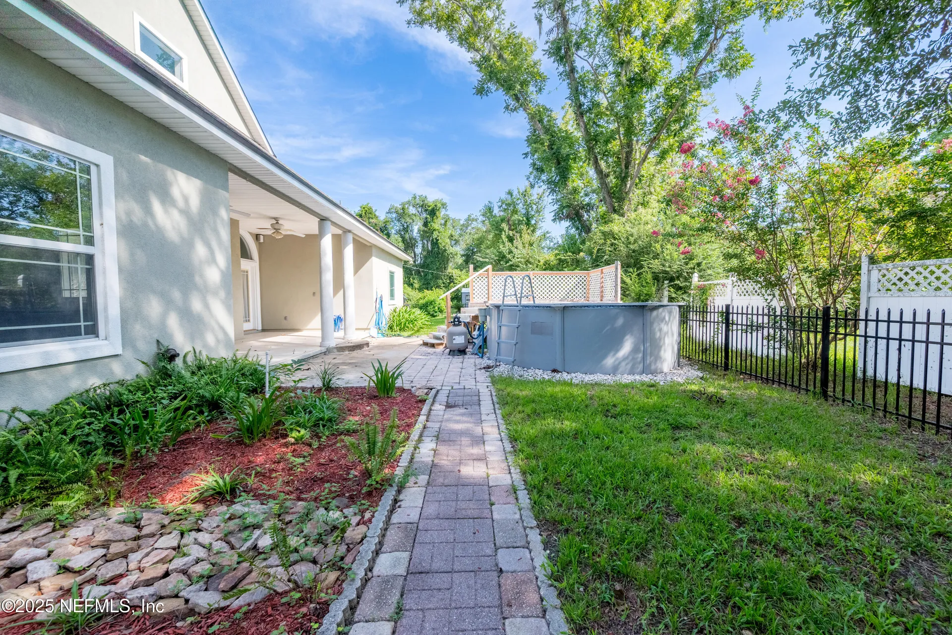 10215 N Glen Avenue Glen St. Mary FL 32040