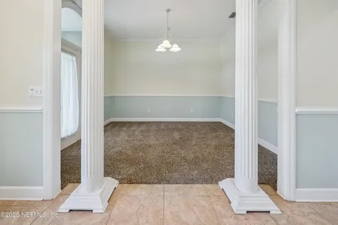 10215 N Glen Avenue Glen St. Mary FL 32040