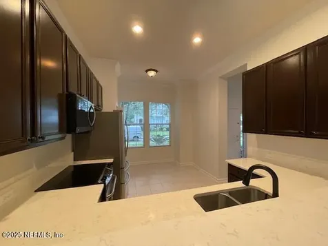 8005 Joshua Tree Lane Jacksonville FL 32256