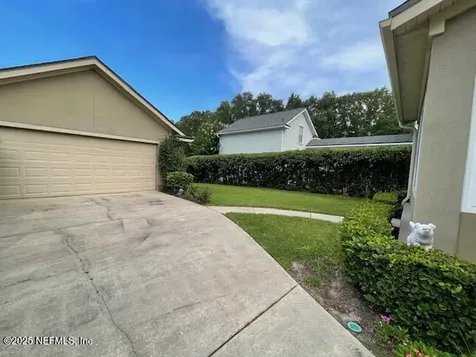 8005 Joshua Tree Lane Jacksonville FL 32256