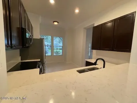 8005 Joshua Tree Lane Jacksonville FL 32256