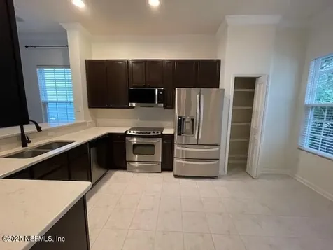 8005 Joshua Tree Lane Jacksonville FL 32256