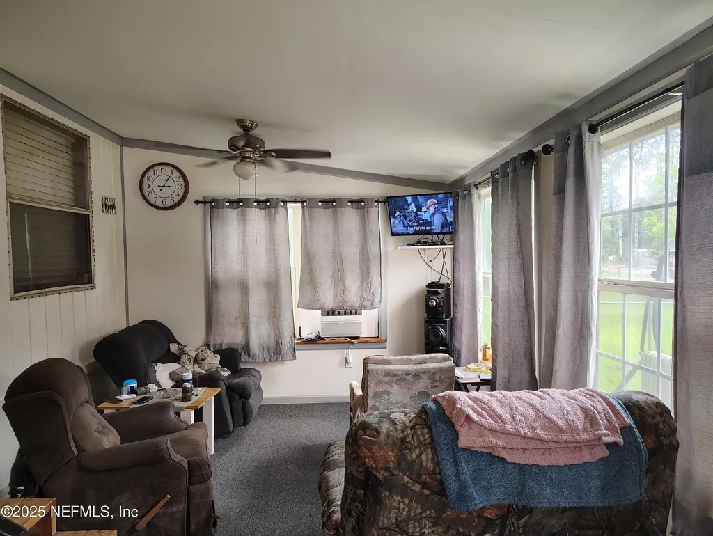 118 Bovona Place Palatka FL 32177