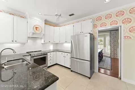 8659 Hampshire Glen Drive S Jacksonville FL 32256