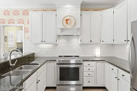8659 Hampshire Glen Drive S Jacksonville FL 32256